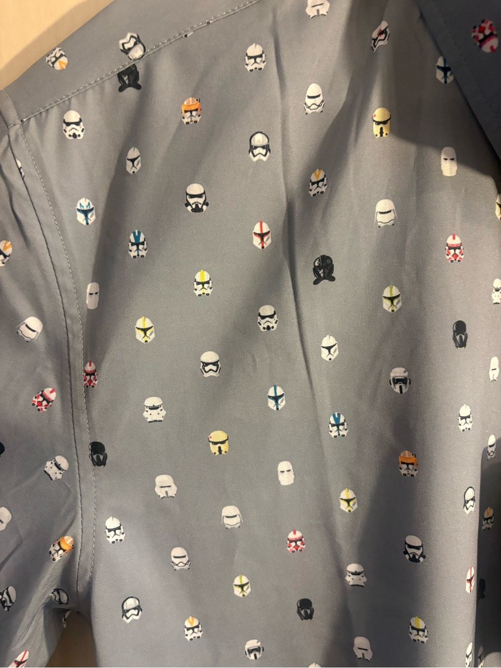 RSVLT Men’s LARGE NWT Button shirt Starwars Troopers Casual Golf - Picture 5 of 10